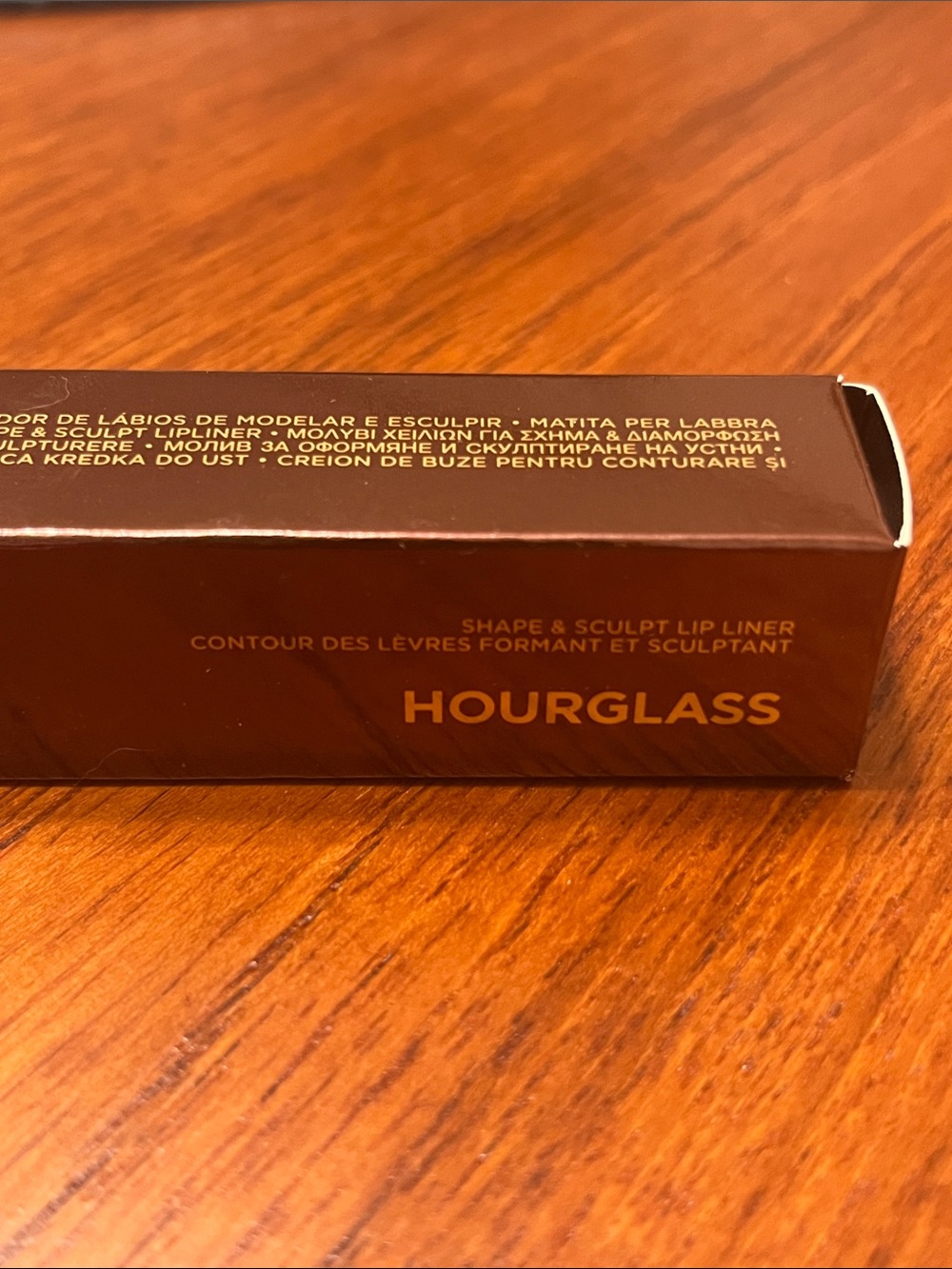 HOURGLASS shape & sculpt lip liner TEASE